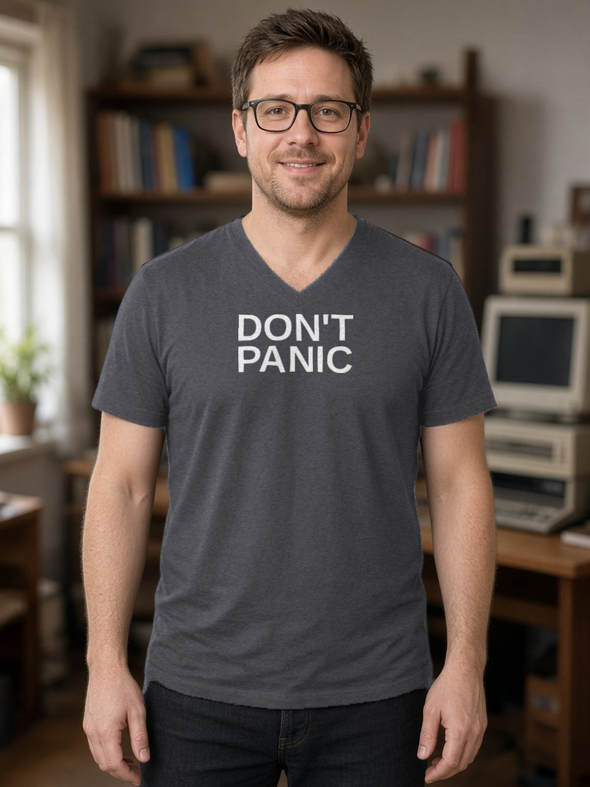 DON'T PANIC Big Text V-Neck Tee - Dark Grey Heather