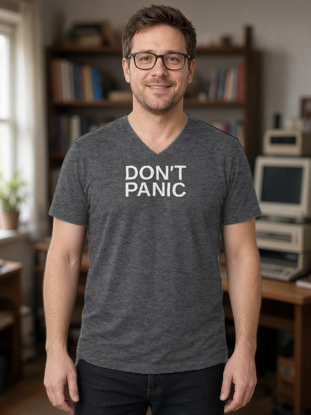 DON'T PANIC Big Text V-Neck Tee (Poly Blend) - Heather Charcoal