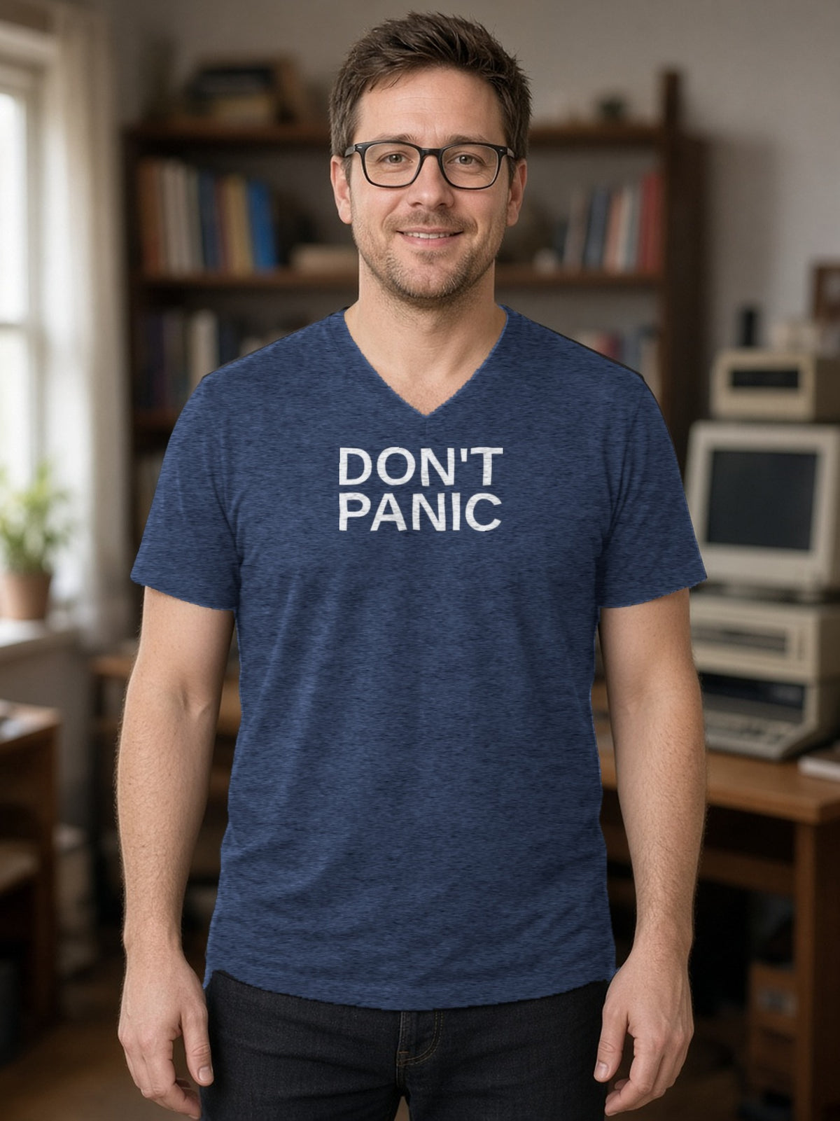 DON'T PANIC Big Text V-Neck Tee (Poly Blend) - Heather Navy