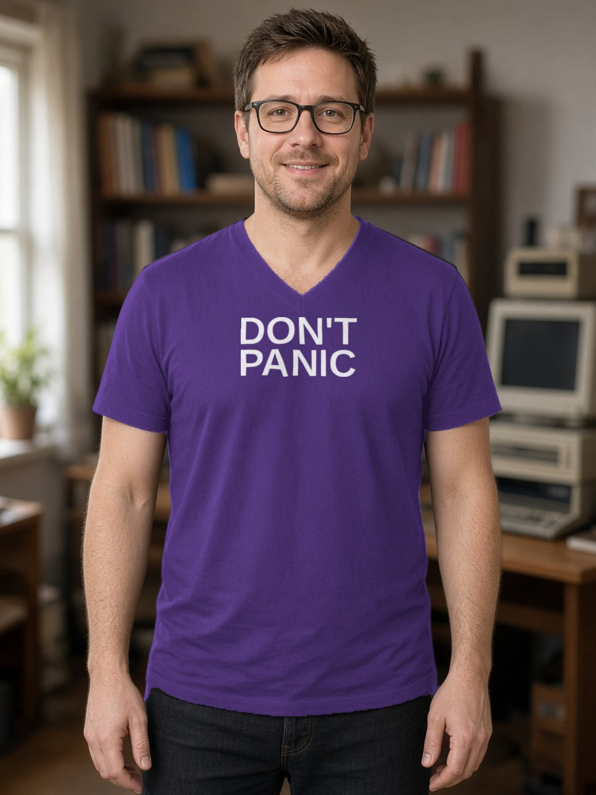 DON'T PANIC Big Text V-Neck Tee - Team Purple